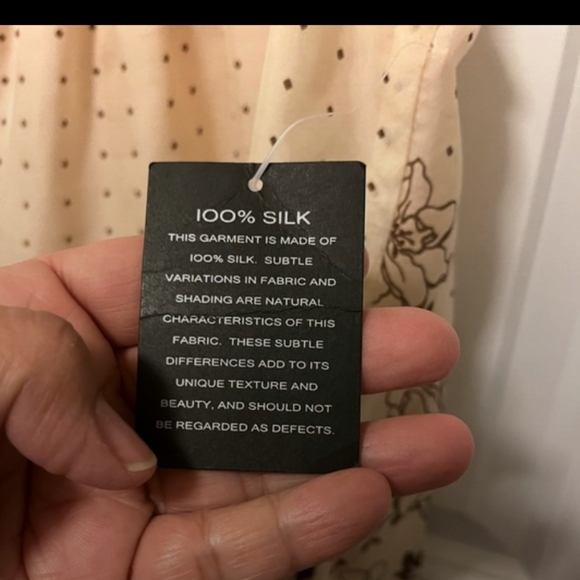 FOREVER 21 100% SILK FLORAL BLACK LACE SLEEVELESS IVORY BABYDOLL BLOUSE WOMEN/M - Picture 3 of 3